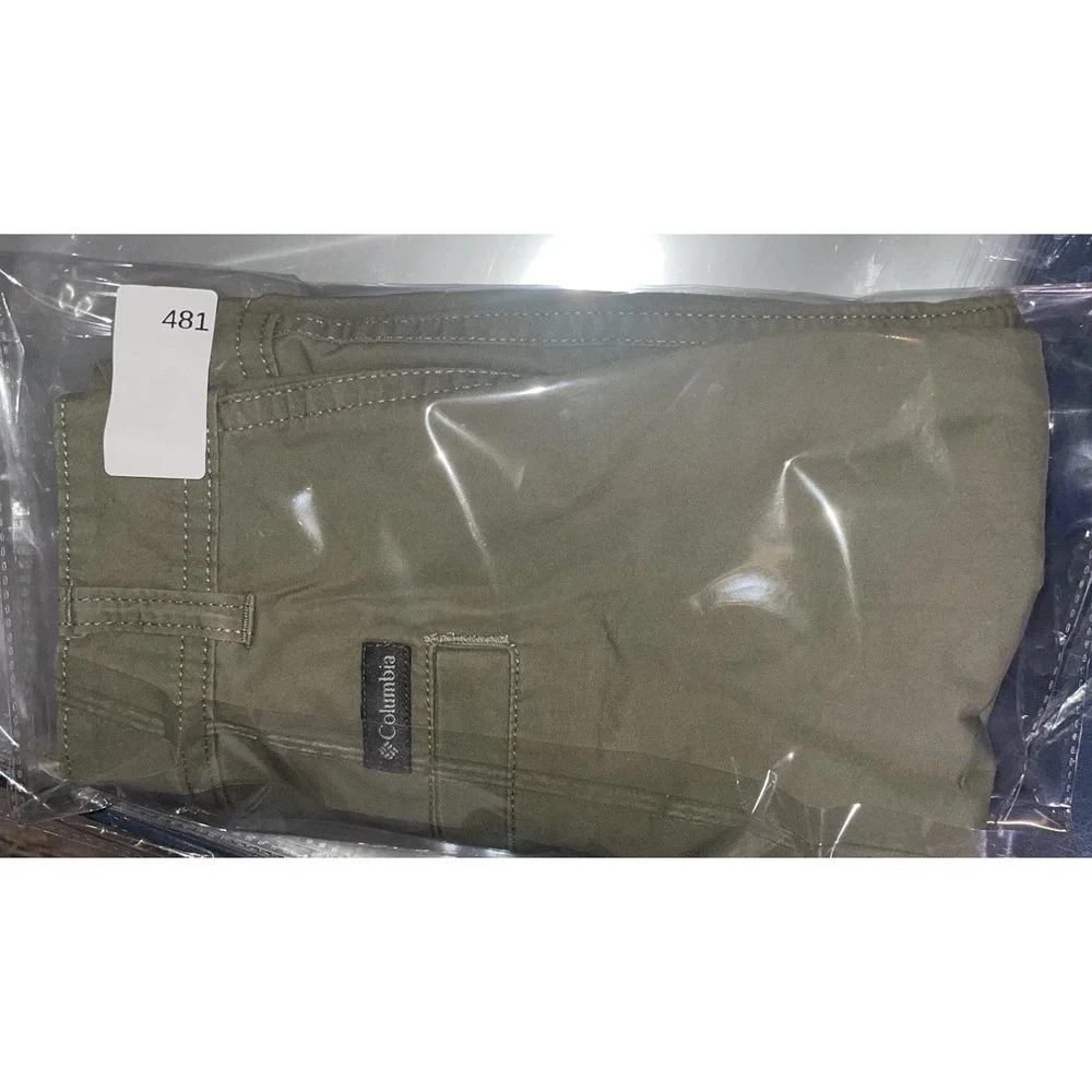 Columbia Chino Shorts Mens 34x8 Khaki Flat Front Zip Fly Hiking Everyday Wear